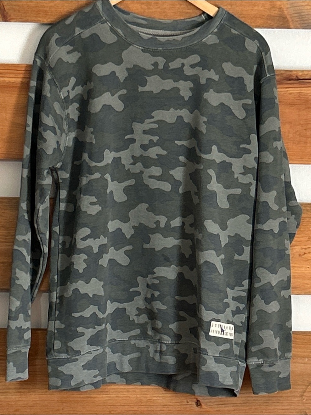 Southern Fried Cotton Men's Long Sleeve Camo Pullon Comfy Sweatshirt Size Large